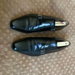 MAGNANNI Reverse monk strap.
